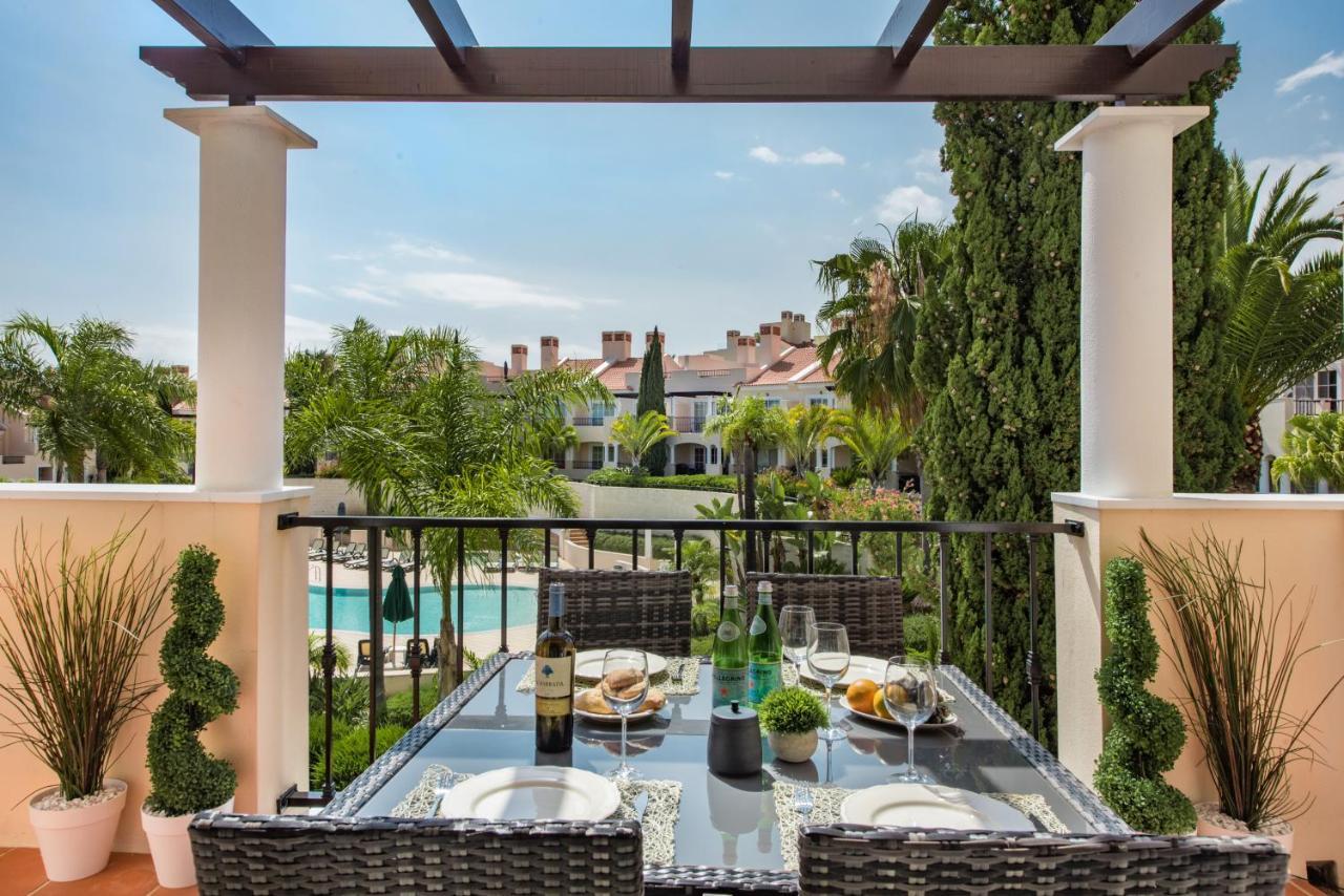 Luxury Apartment With Communal Pool And Terrace Quarteira Exteriör bild