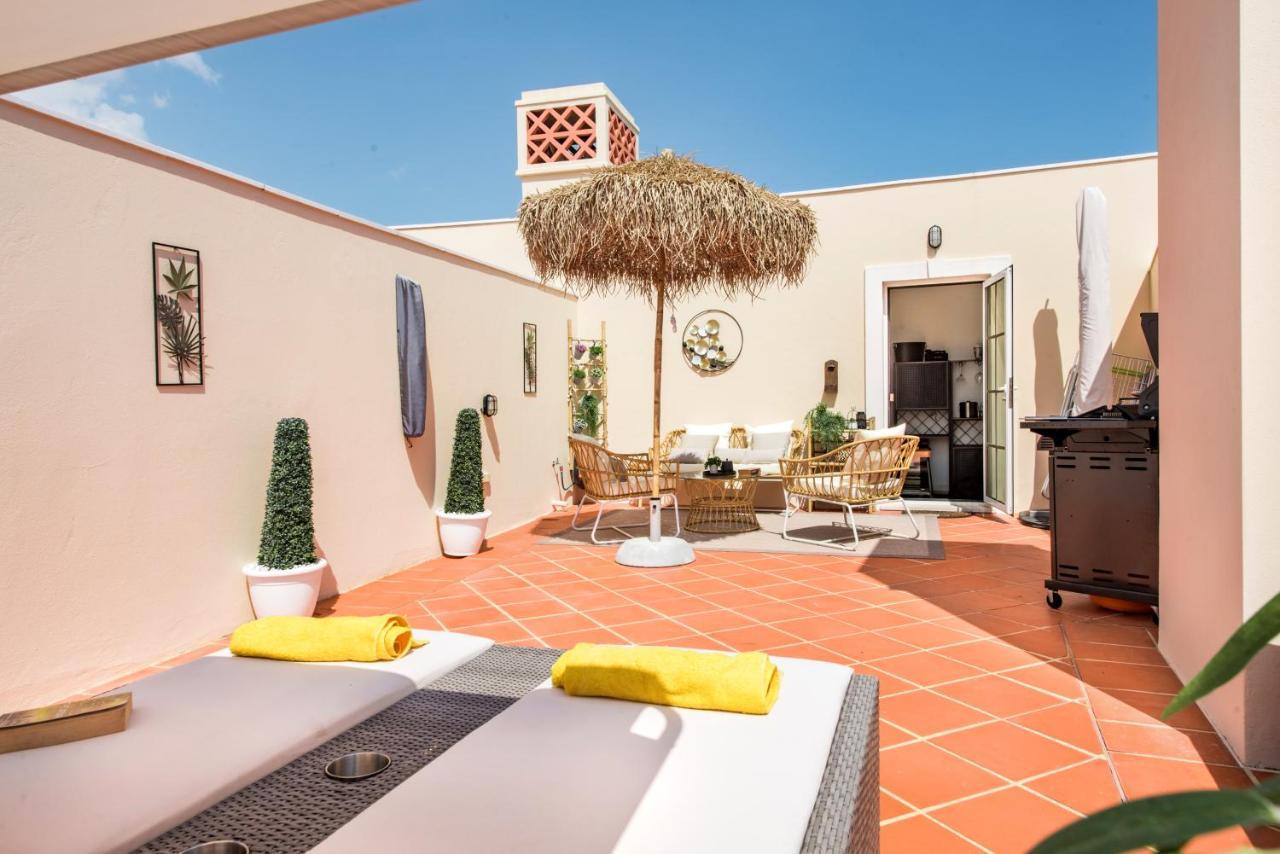 Luxury Apartment With Communal Pool And Terrace Quarteira Exteriör bild