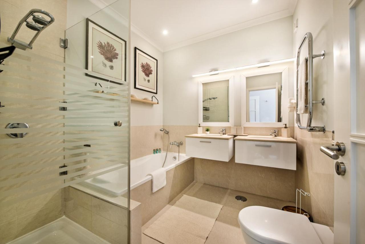 Luxury Apartment With Communal Pool And Terrace Quarteira Exteriör bild